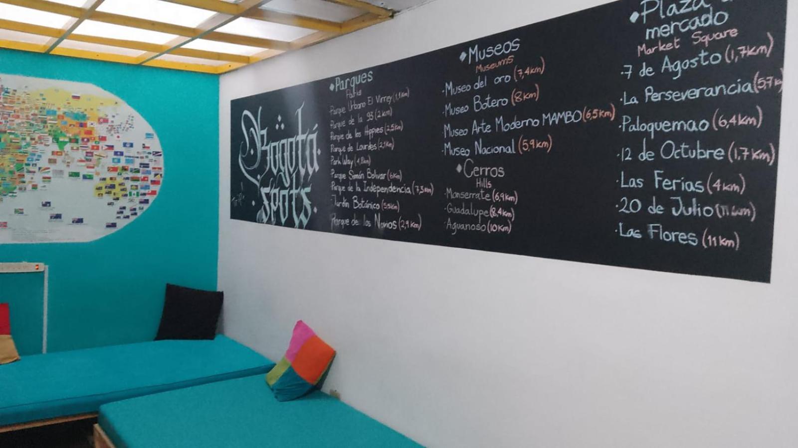 82Hostel Bogotá Eksteriør bilde