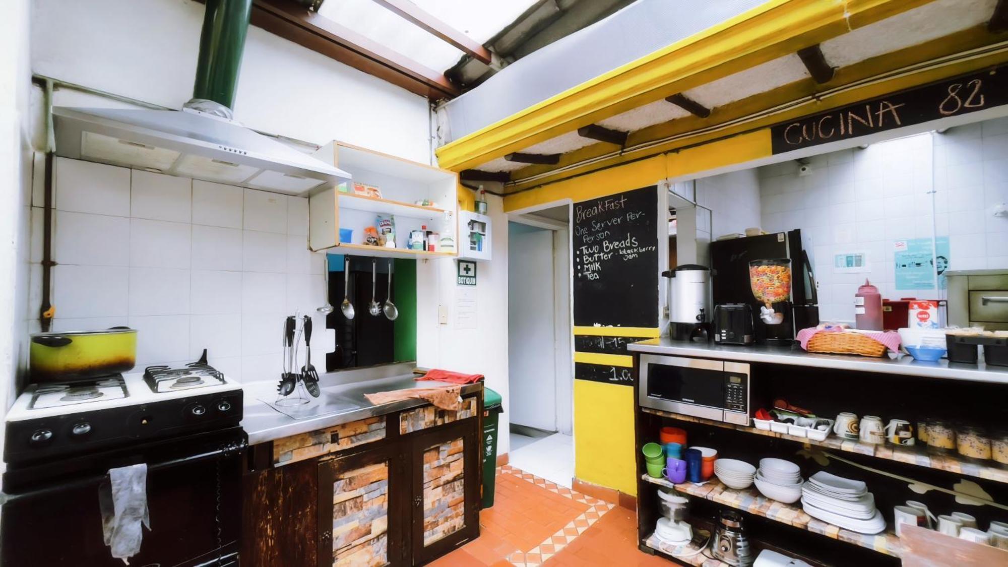 82Hostel Bogotá Eksteriør bilde