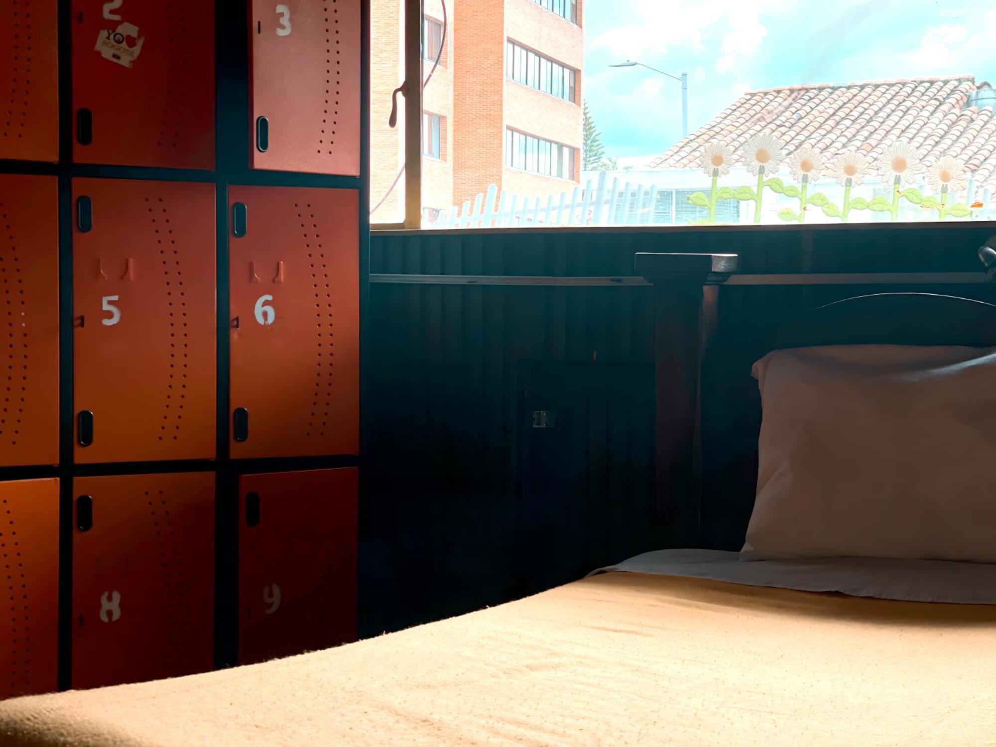 82Hostel Bogotá Eksteriør bilde
