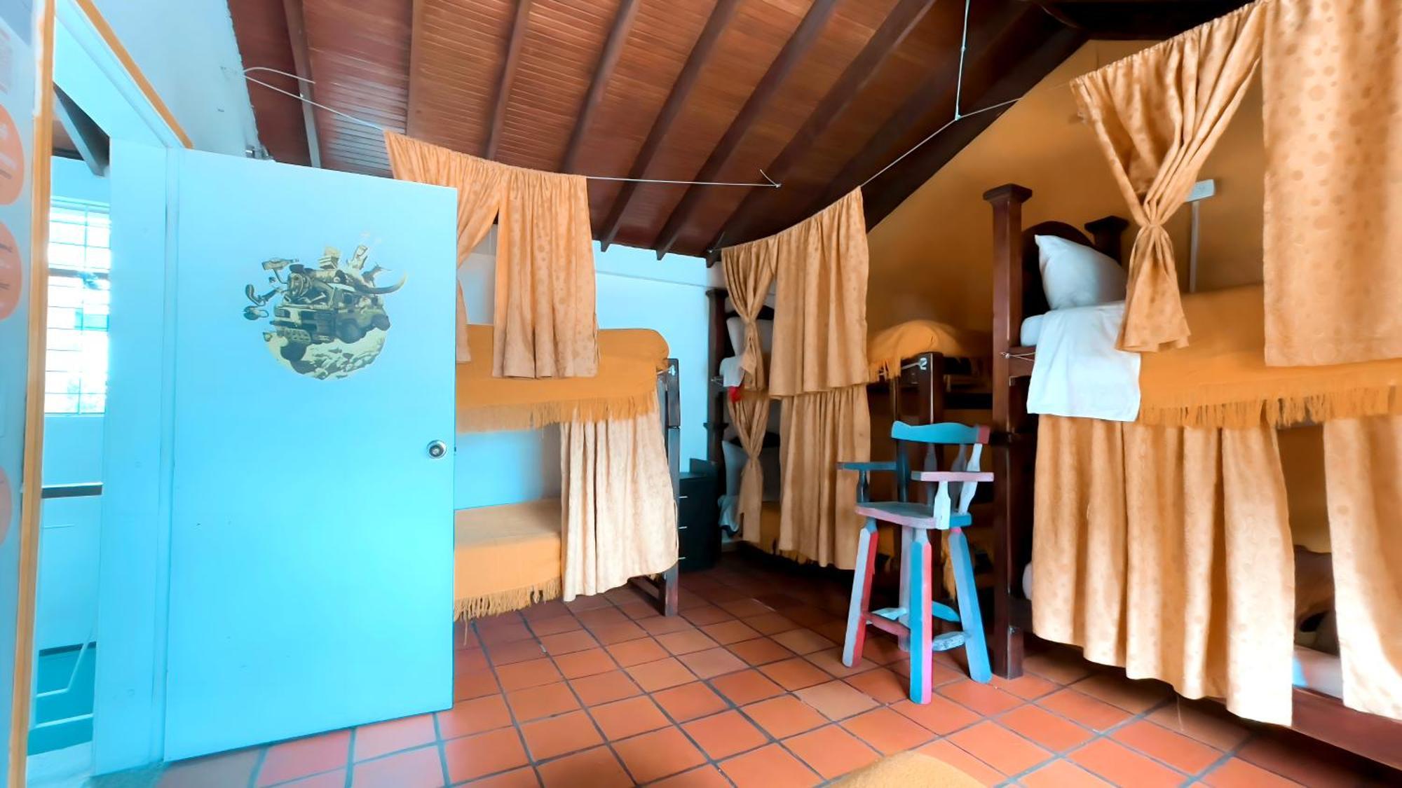 82Hostel Bogotá Eksteriør bilde
